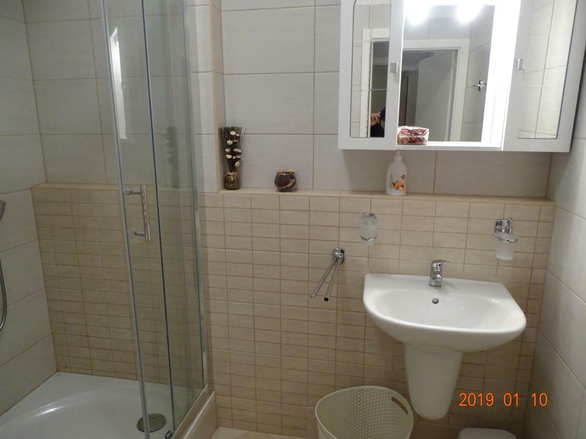 Galeriusbeach Deluxe Apartment Siofok Ngoại thất bức ảnh